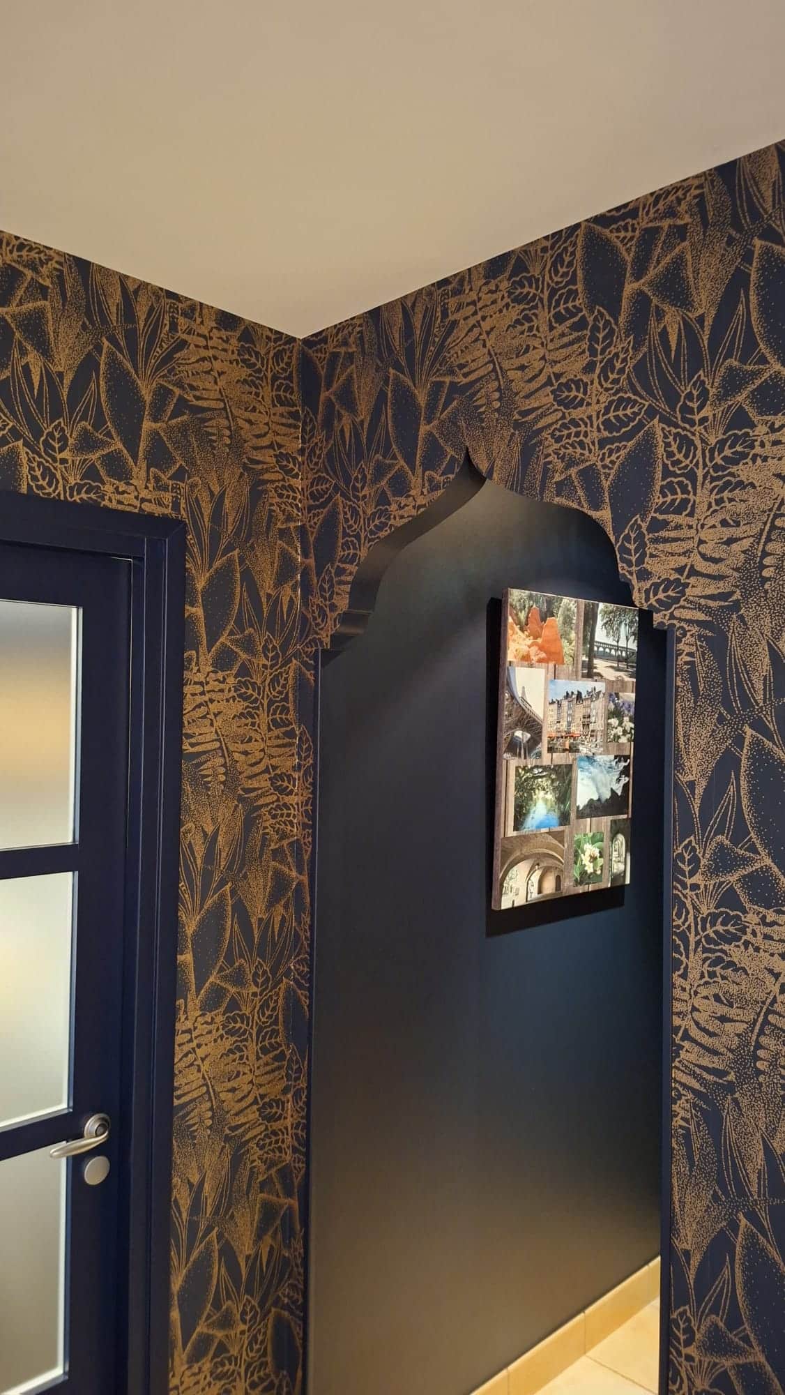 Pose d'une fresque murale